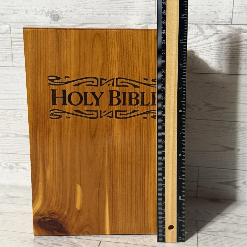 VTG Holy Bible KJV Remembrance Edition Cedar Box Case Union Made USA Local 478